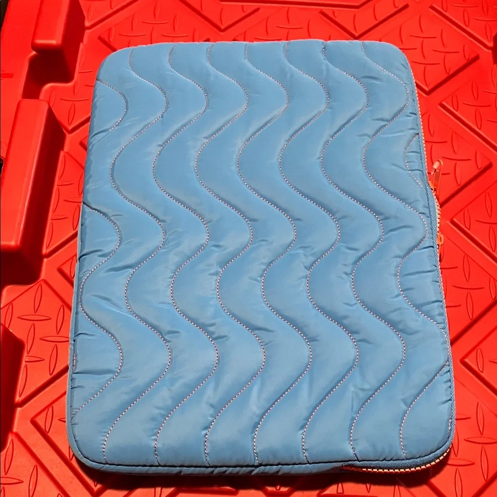 heyday Light Blue Quilted Tablet Sleeve